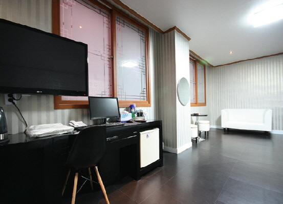 Ondol Room