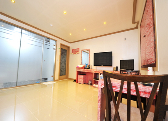 Korean Room